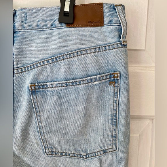 Madewell Classic Vintage Light Blue Straight Jeans - Picture 6 of 9